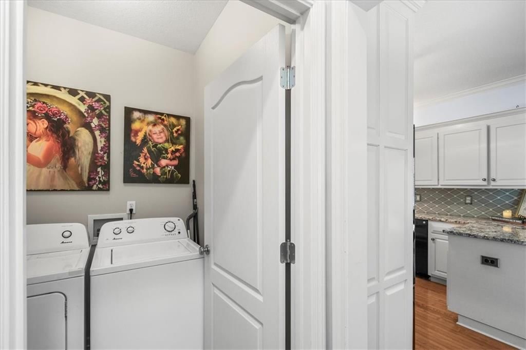 600 SW GENTRY Lane — photo 18