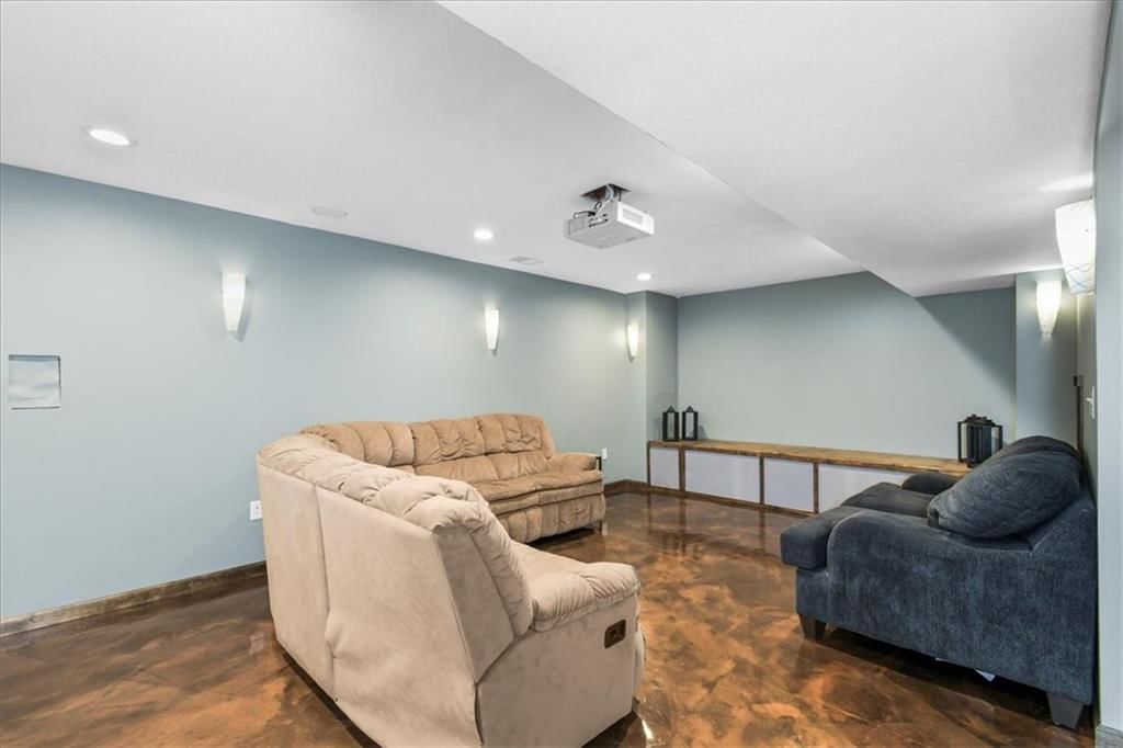 600 SW GENTRY Lane — photo 30