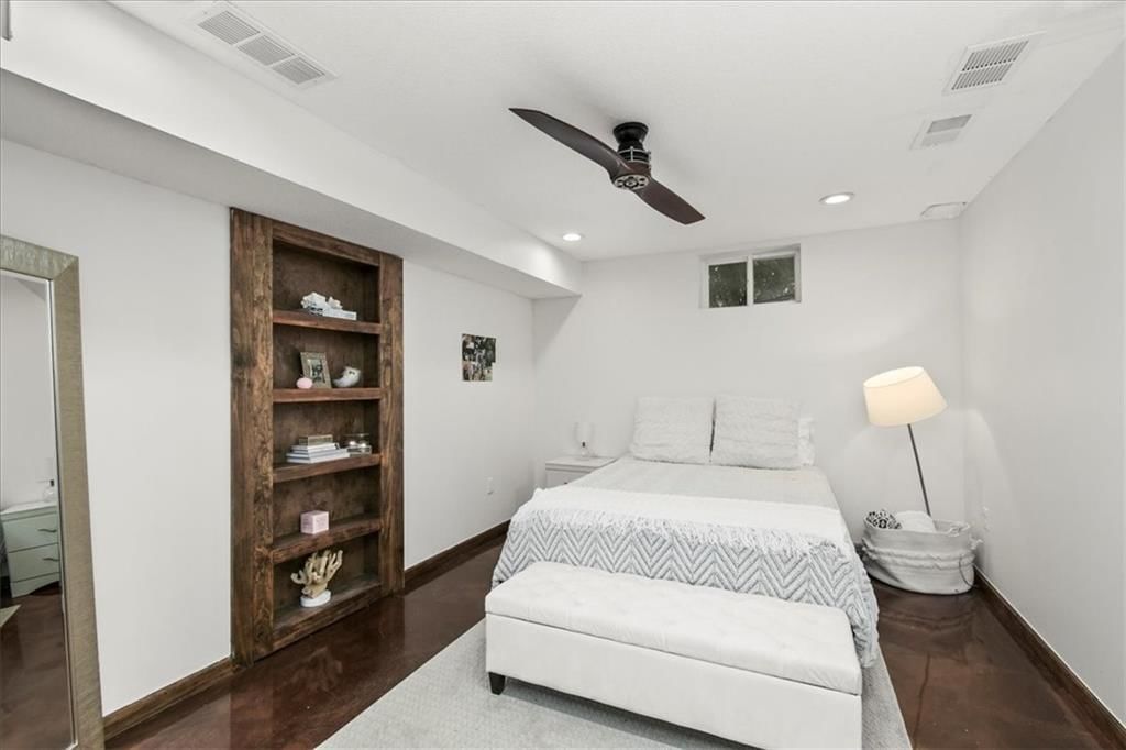 600 SW GENTRY Lane — photo 33
