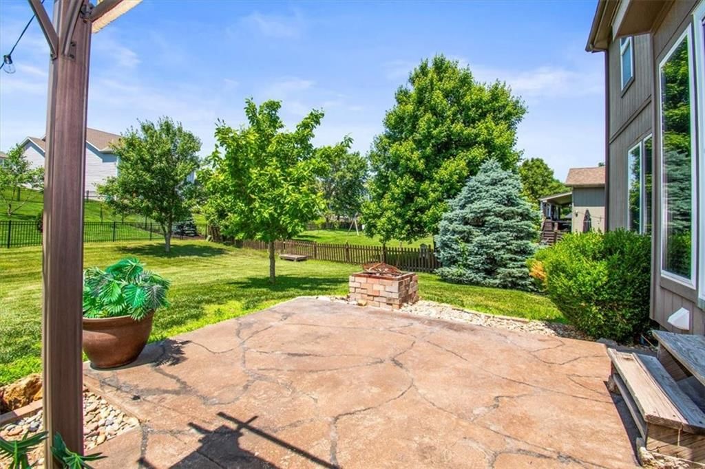 600 SW GENTRY Lane — photo 36