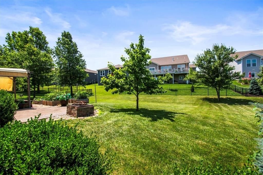 600 SW GENTRY Lane — photo 38