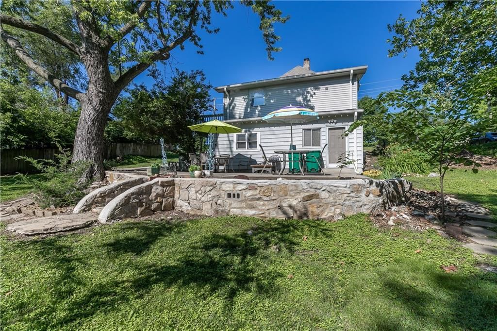 421 N Nettleton Avenue — photo 9