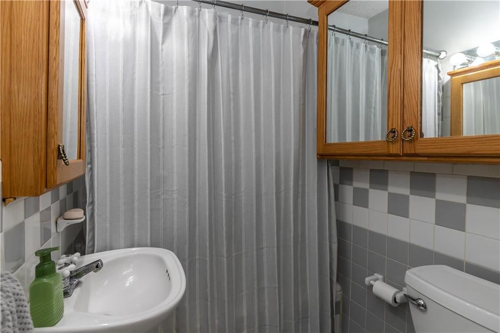 421 N Nettleton Avenue — photo 18
