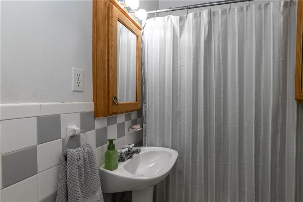 421 N Nettleton Avenue — photo 19