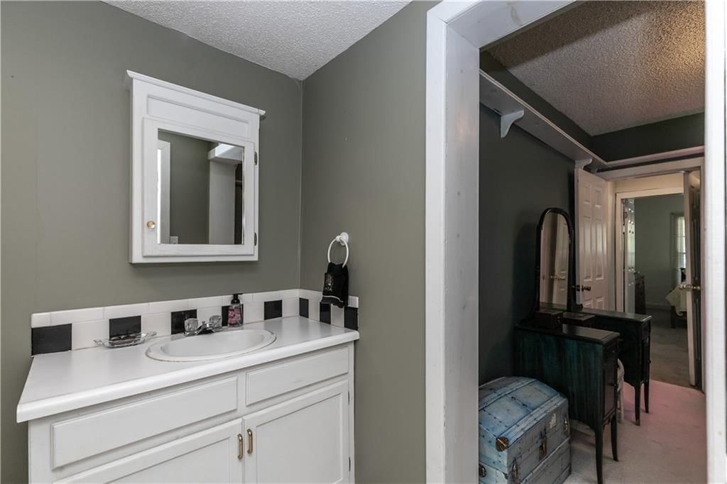 421 N Nettleton Avenue — photo 24