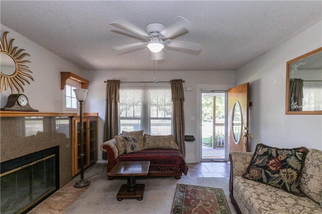 421 N Nettleton Avenue — photo 25