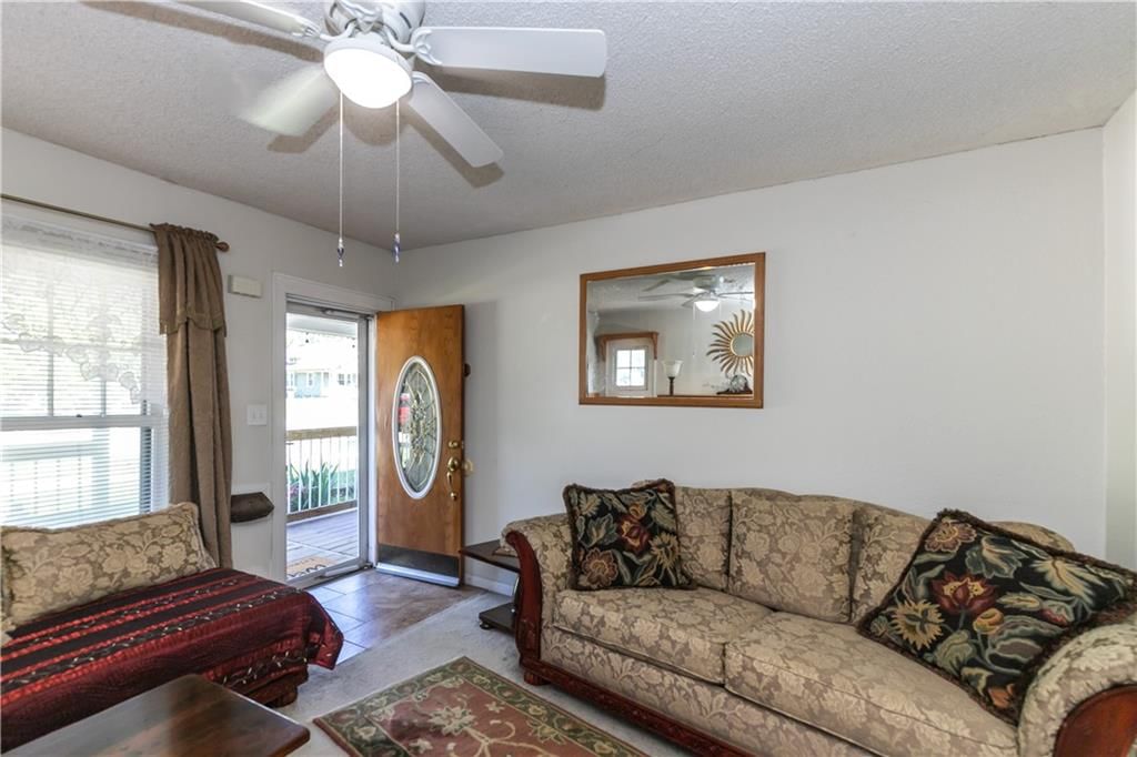 421 N Nettleton Avenue — photo 27