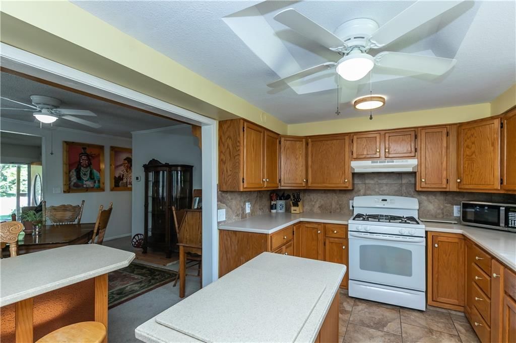 421 N Nettleton Avenue — photo 34