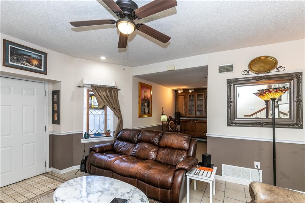 421 N Nettleton Avenue — photo 42