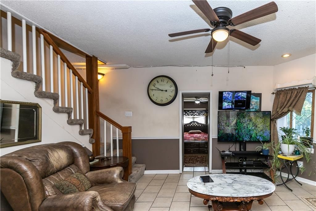421 N Nettleton Avenue — photo 46