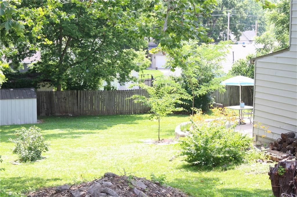 421 N Nettleton Avenue — photo 52