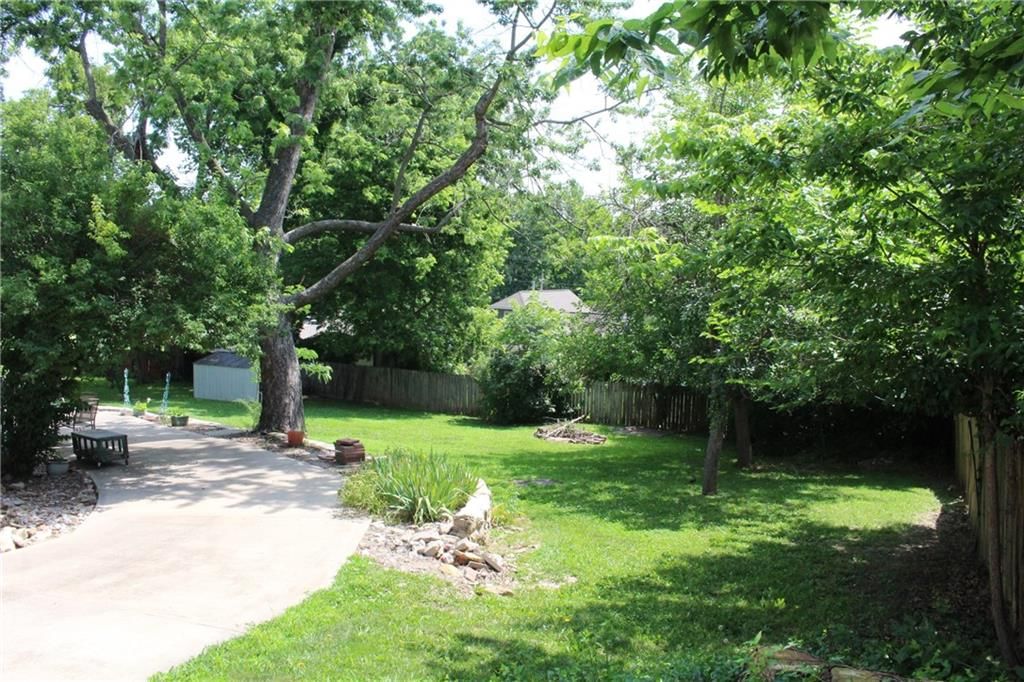 421 N Nettleton Avenue — photo 55