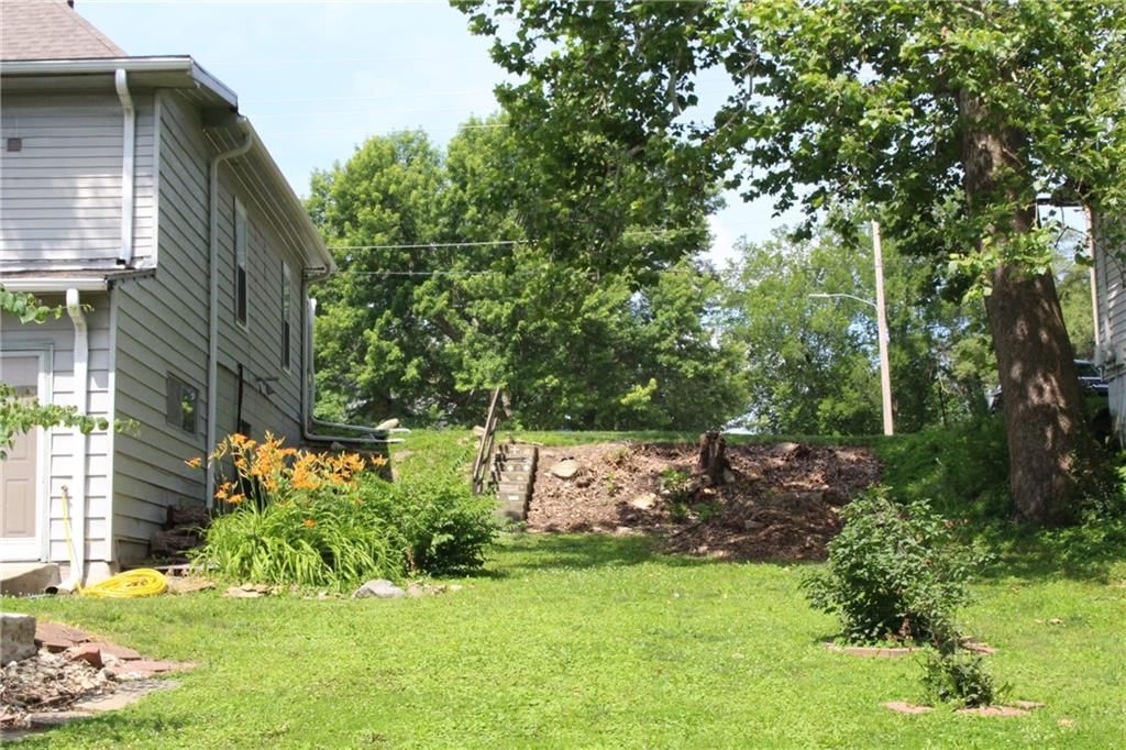 421 N Nettleton Avenue — photo 61