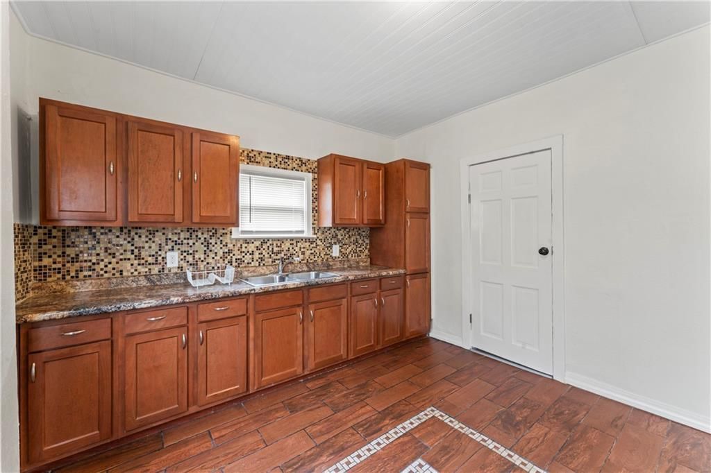 509 Brooklyn Avenue — photo 18
