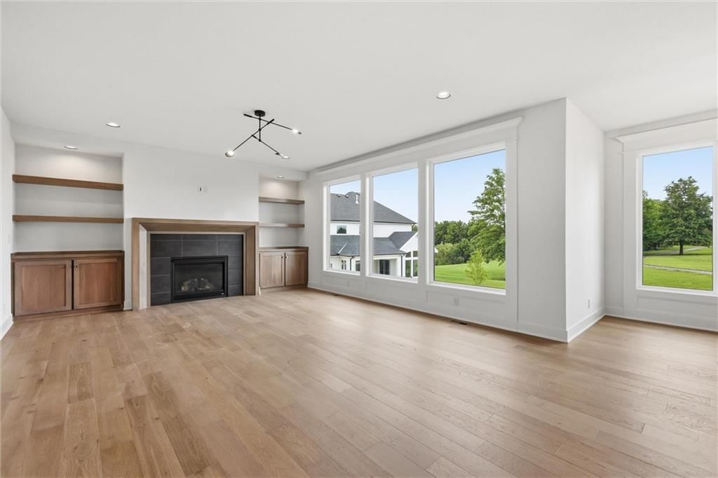 22076 W 99th Terrace — photo 8