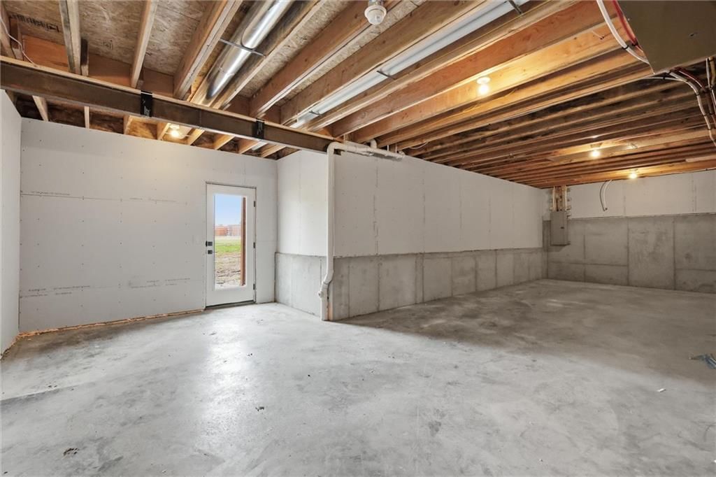22076 W 99th Terrace — photo 39