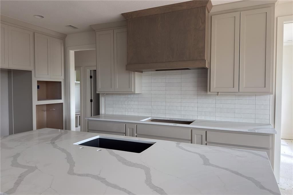 22077 W 99th Terrace — photo 11