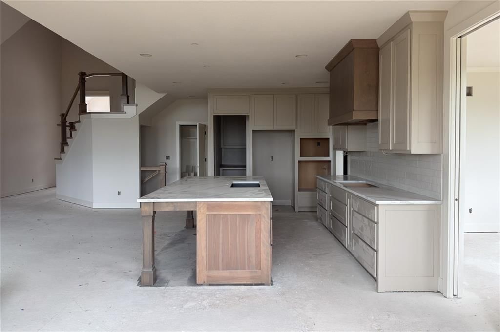 22077 W 99th Terrace — photo 12