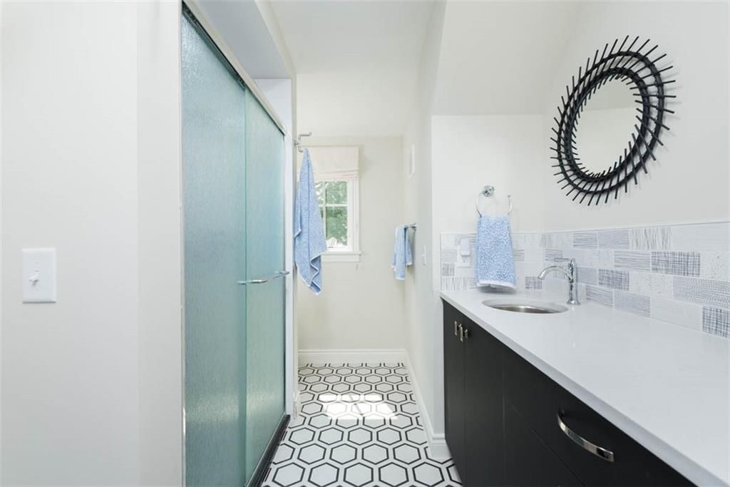 8311 Wenonga Road — photo 40