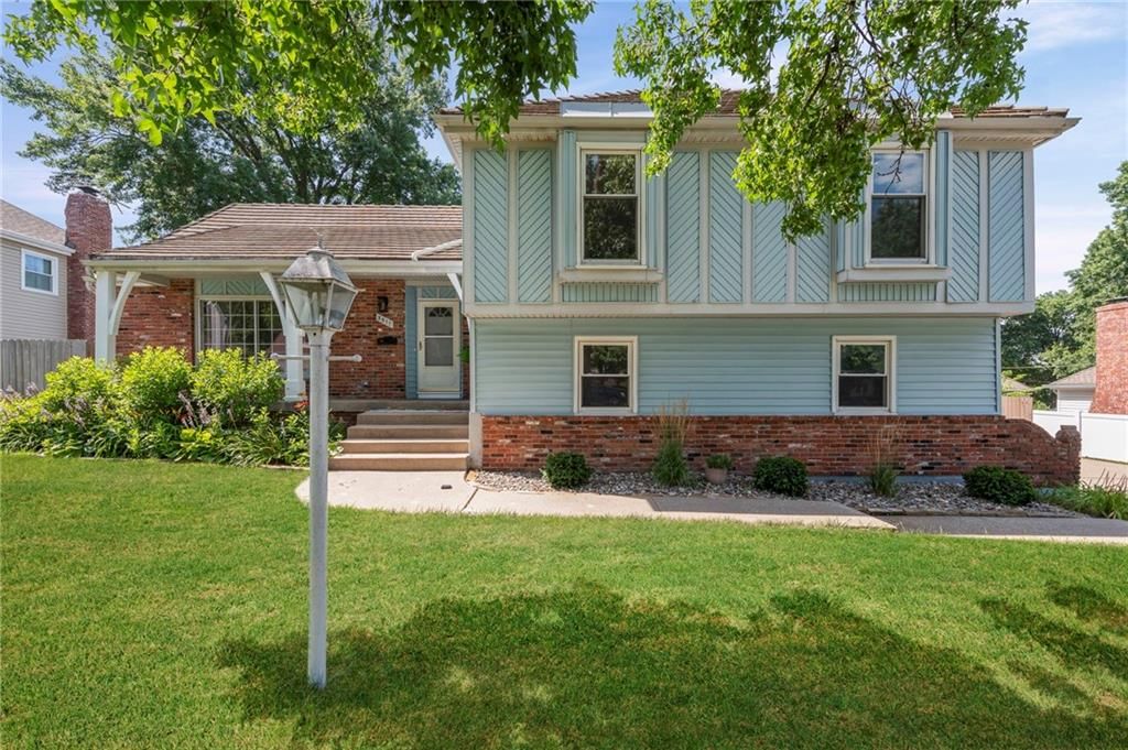 3511 NE 61st Terrace, Gladstone, MO