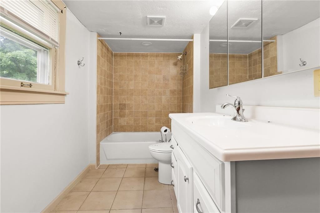 800 Brown Avenue — photo 6