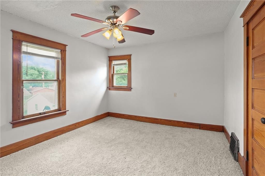 800 Brown Avenue — photo 13