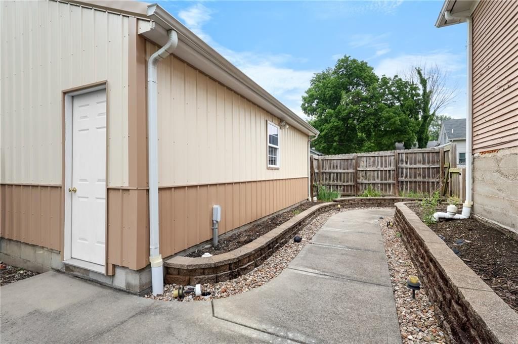 800 Brown Avenue — photo 18