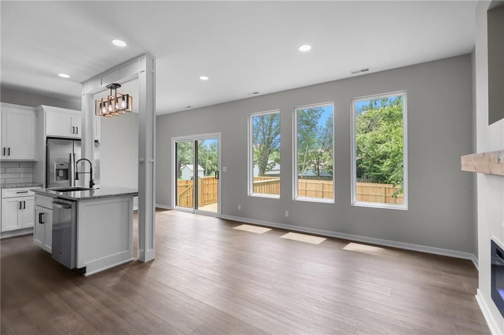 1141 Walnut Avenue — photo 4