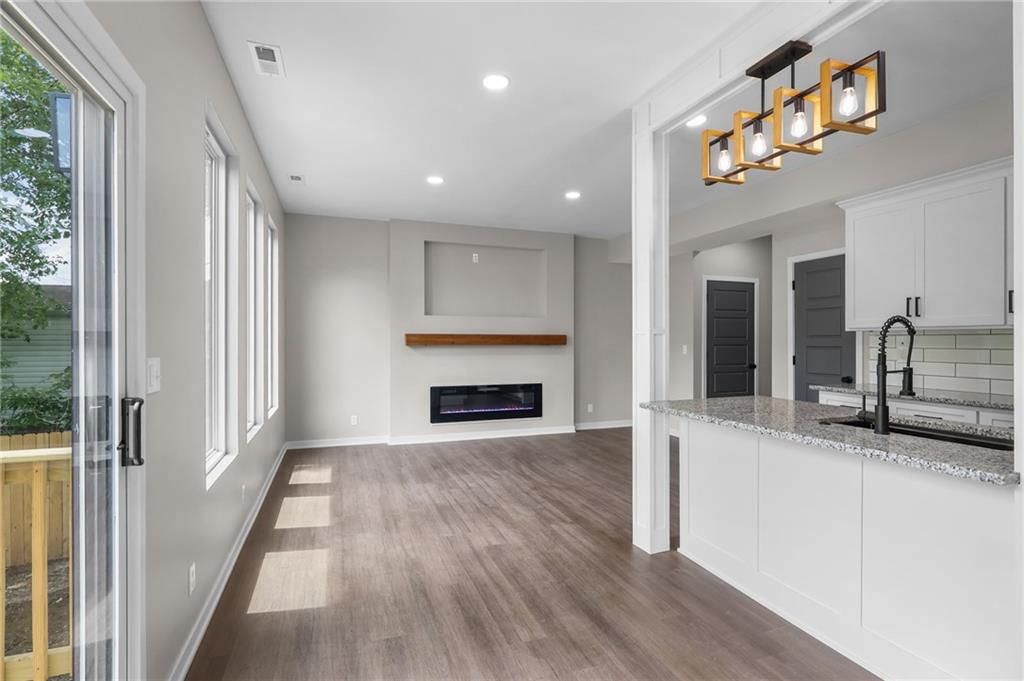 1141 Walnut Avenue — photo 5