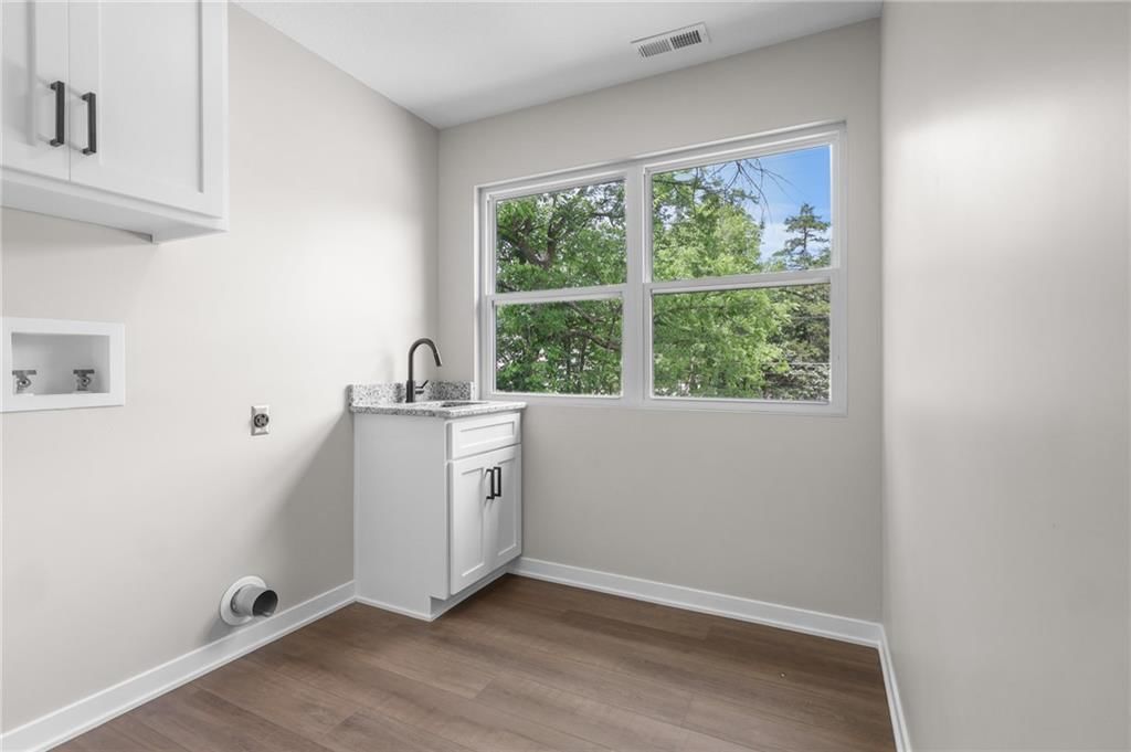 1141 Walnut Avenue — photo 11