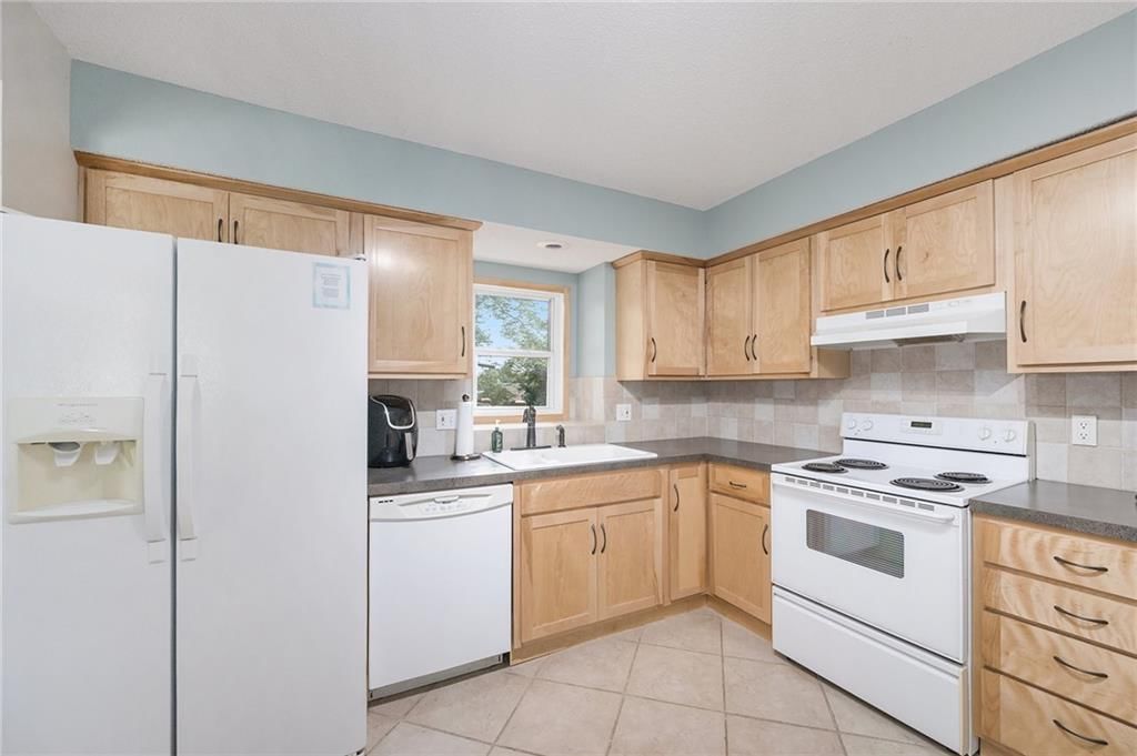 5341 Locust Lane — photo 10