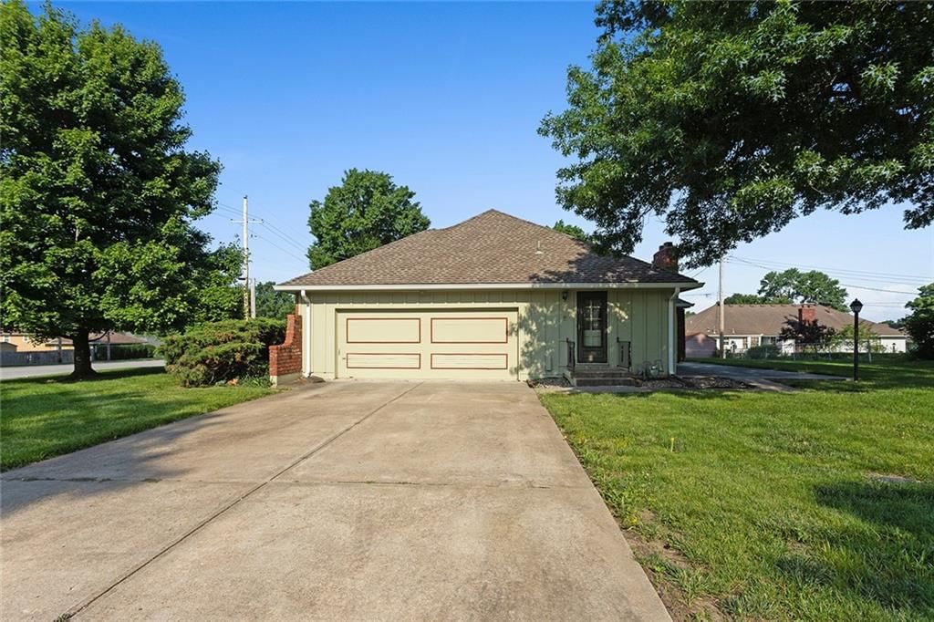 10406 E Bannister Road — photo 36
