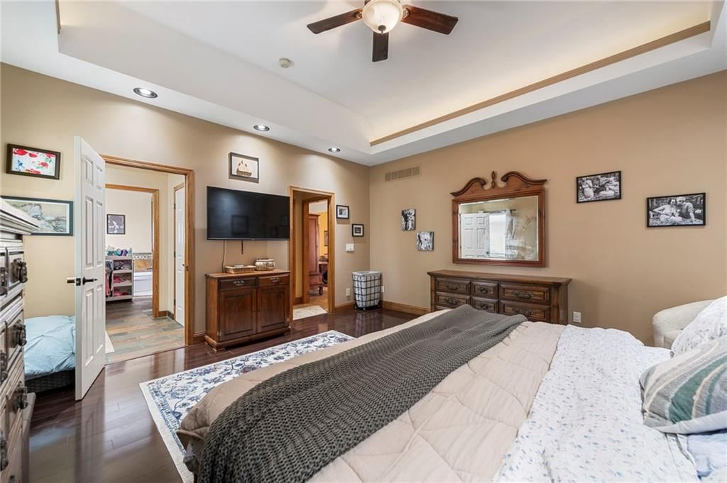 Photo 19 of 51 - 3917 SW Windjammer Court