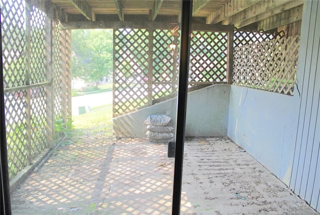 2300 NE 67th Terrace — photo 35