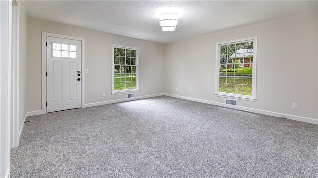 126 E Bridlespur Drive — photo 12