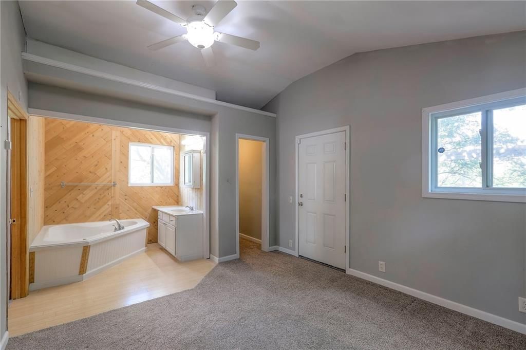 5032 N Bellaire Avenue — photo 14