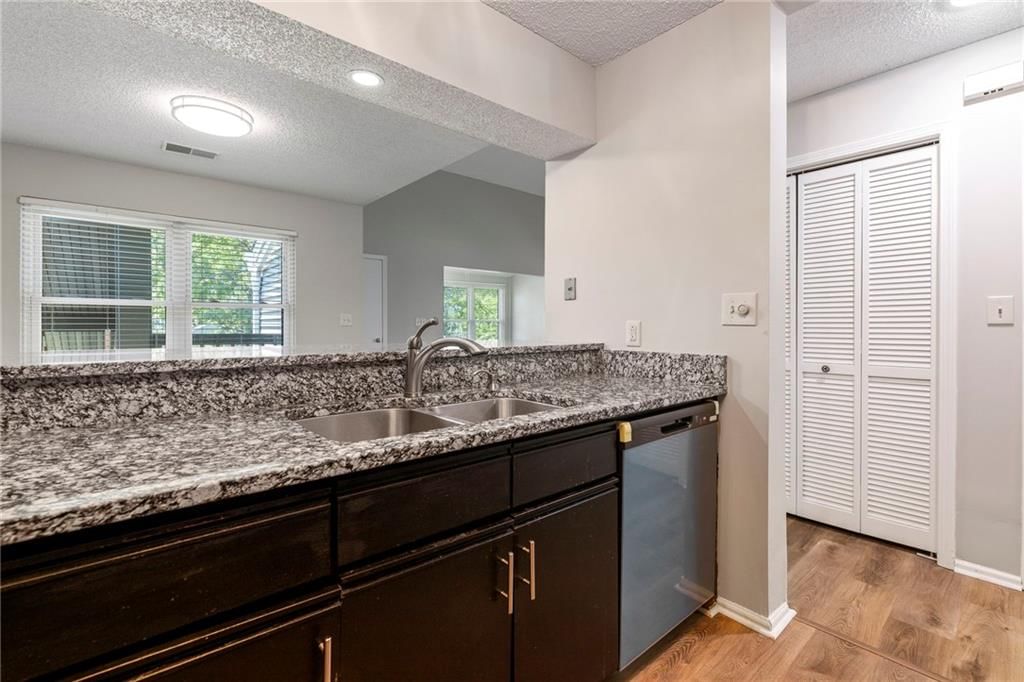 8773 W 106th Terrace — photo 9