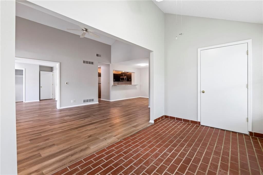 8773 W 106th Terrace — photo 10