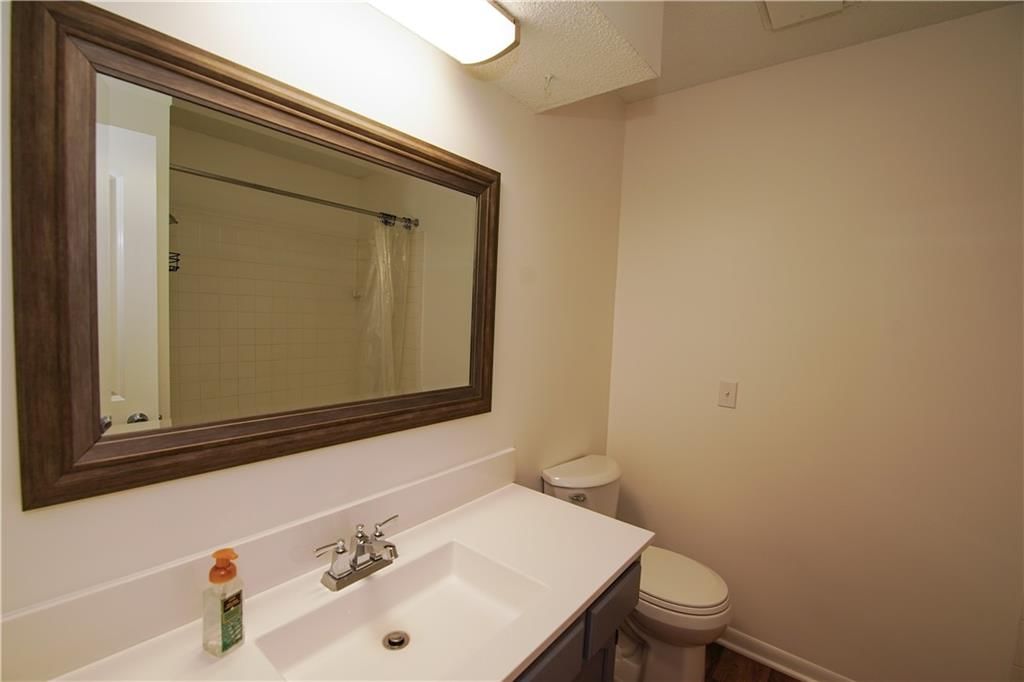 Photo 19 of 38 - 3942 SW LINDEN Lane