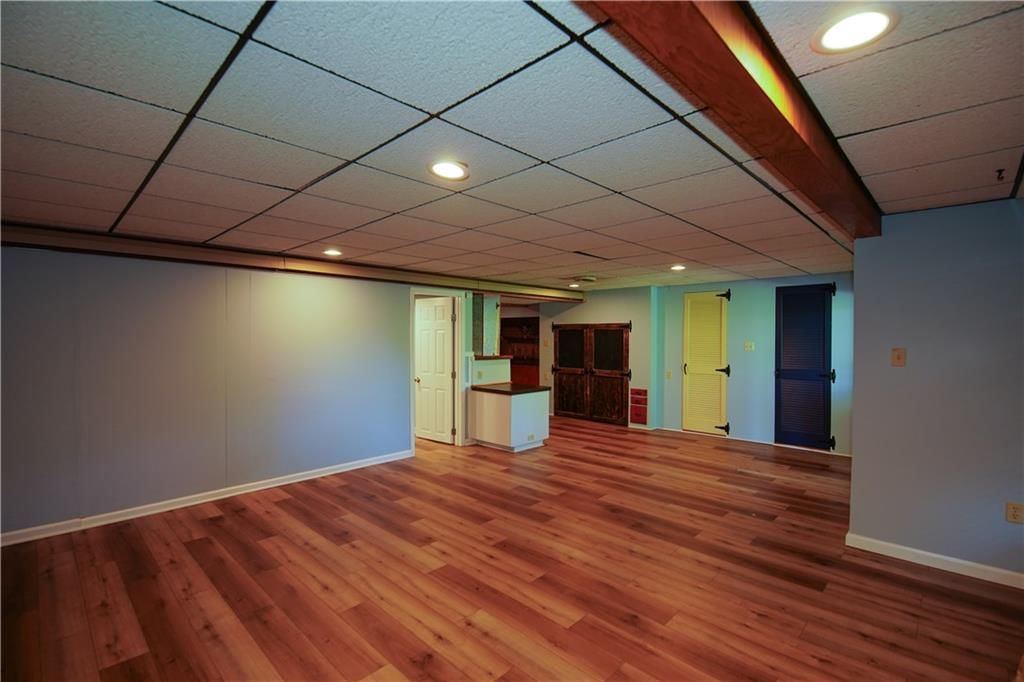 Photo 20 of 38 - 3942 SW LINDEN Lane