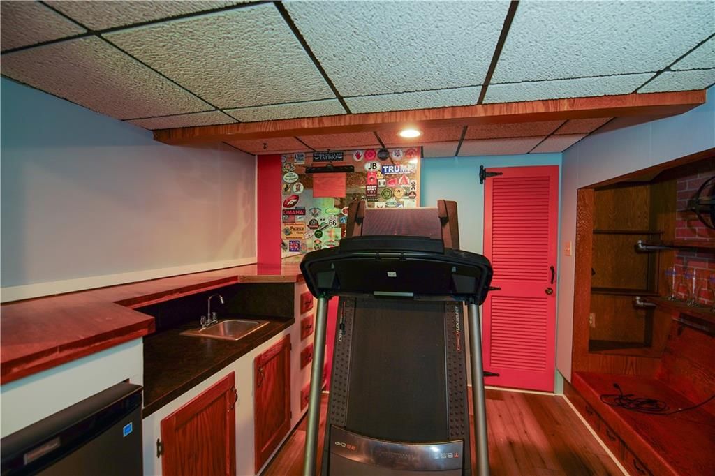 Photo 23 of 38 - 3942 SW LINDEN Lane