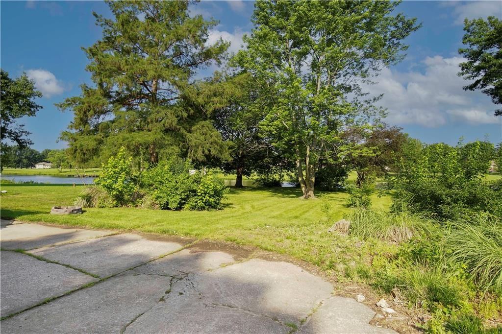 Photo 37 of 38 - 3942 SW LINDEN Lane