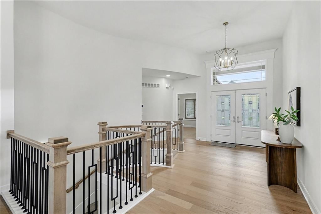 130 NW Ambersham Drive — photo 6