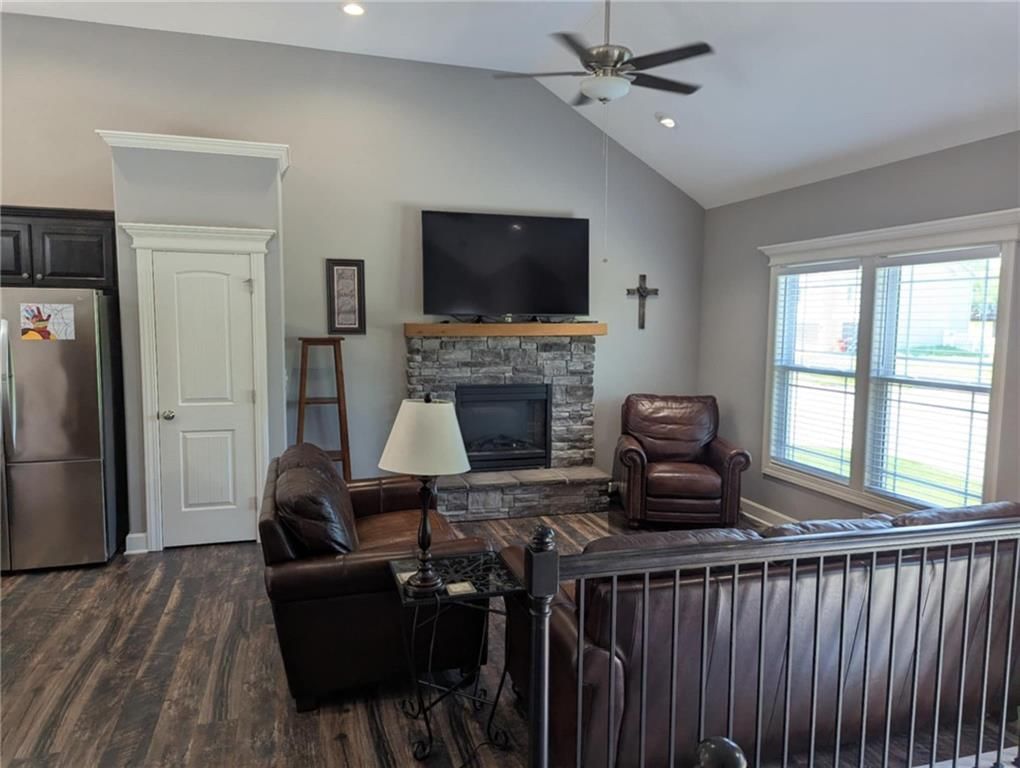 809 NW 4th Street — photo 11