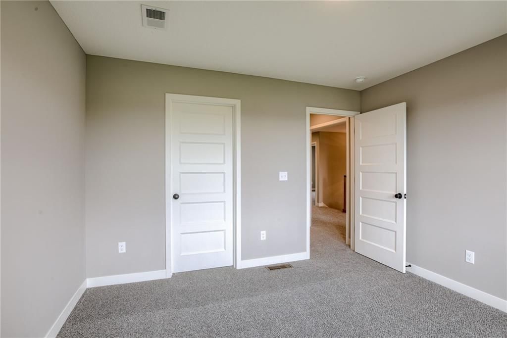 1912 Longview Drive — photo 32