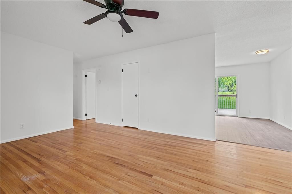 709 N 62nd Place — photo 6