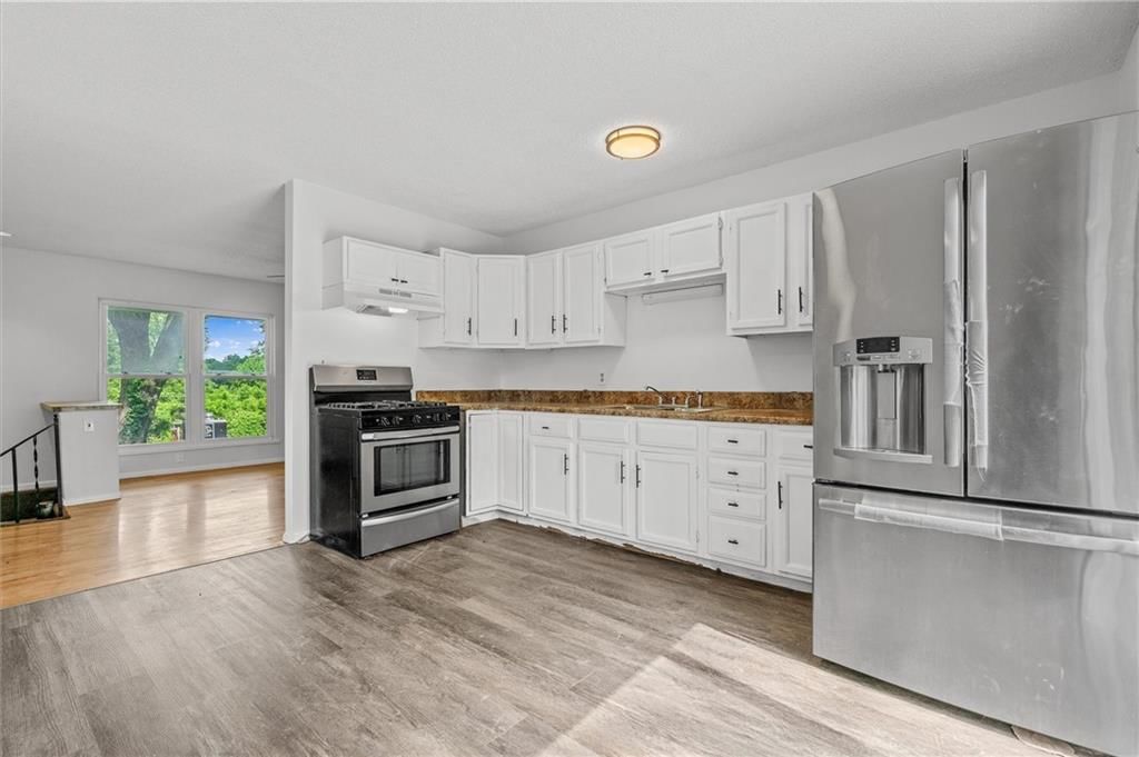 709 N 62nd Place — photo 8