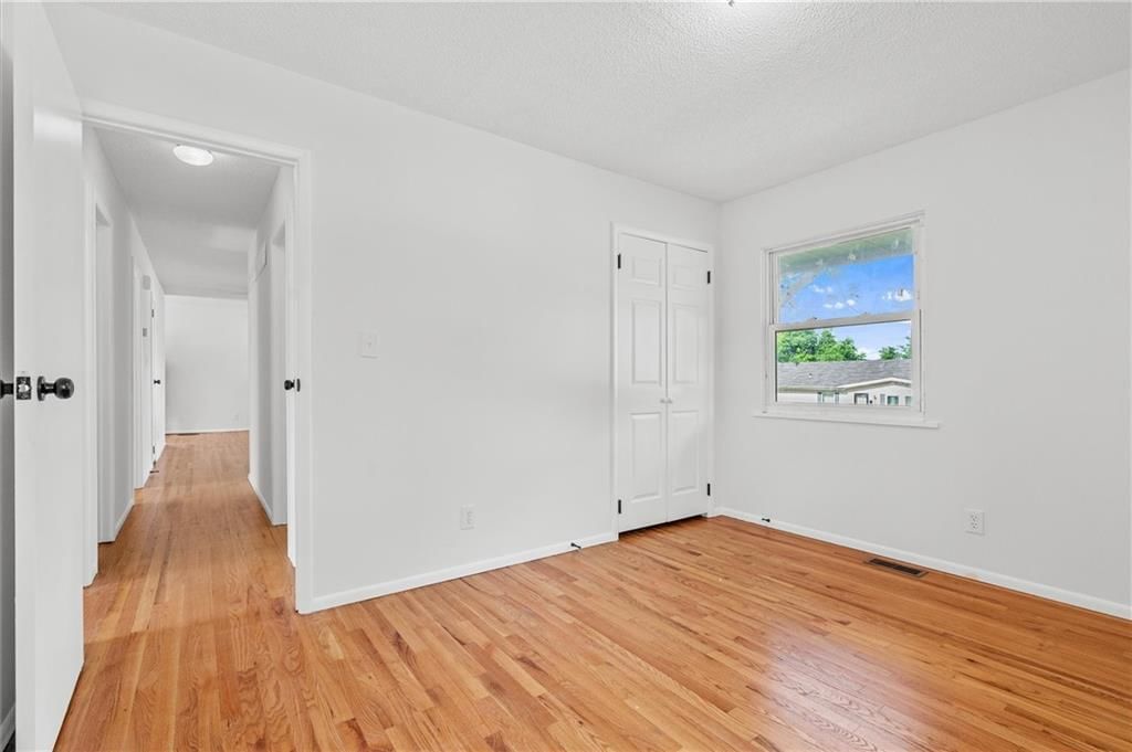 709 N 62nd Place — photo 17