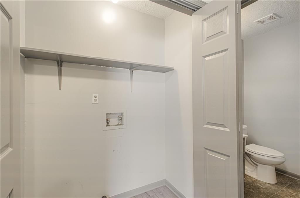 Photo 11 of 28 - 623 N Gallatin Street