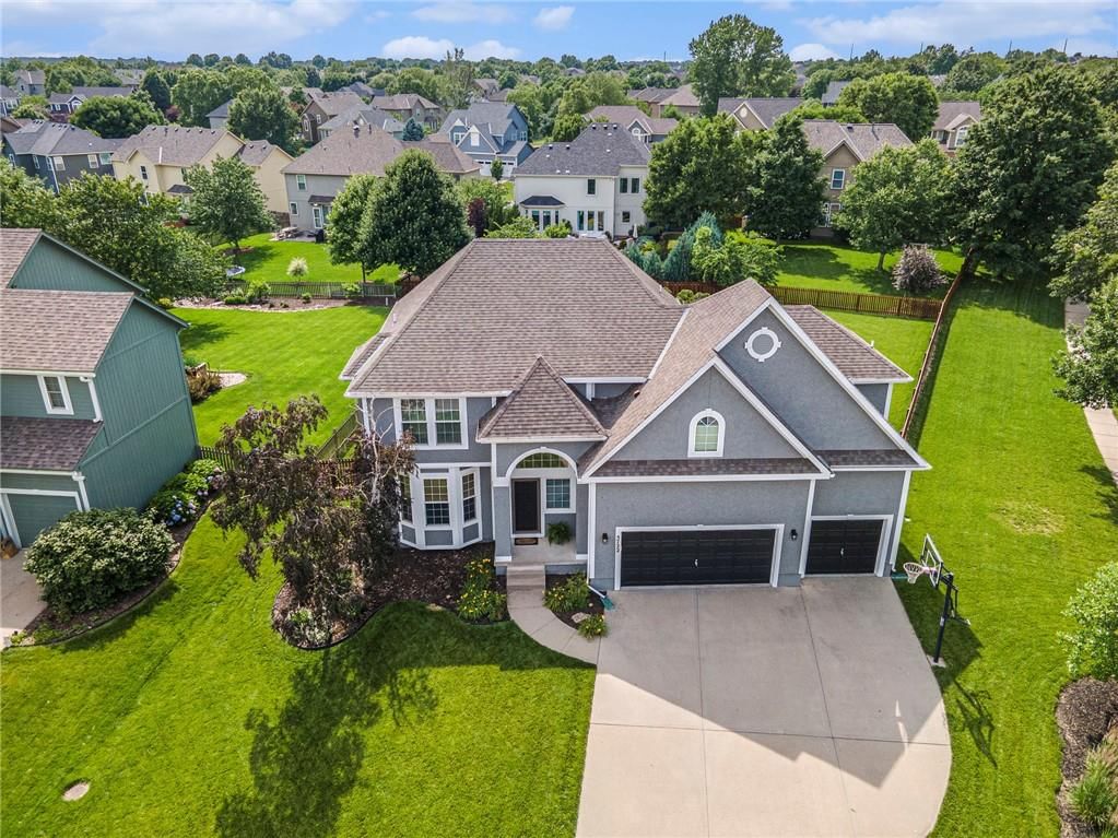 5722 Payne Street, Shawnee, KS